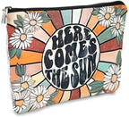 Preppy Makeup Bags for Women,Trendy Retro Daisy Sunshine Makeup Bag Cute Floral Here Comes Summer Boho Inspirational Cosmetic Bag Gift for Teen Girls,Birthday Gifts for Women