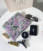 STARDW Aesthetic Floral Makeup Bag Cute Small Cosmetic Bags for Women Girls, Travel Toiletry Bag Large Capacity Zipper Makeup Pouch, Purse Organizer Pouches (Purple Florals)