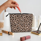 MOLAIGIN Cool Leopard Beige Cheetah Print Cosmetic Bag For Women, Travel Makeup Bag, Toiletry Zipper Bag, Large Capacity Aesthetic Cases