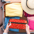 Strawberry Print Travel Toiletry Bag for Women Men Lightweight Cosmetic Makeup Bag Organizer Waterproof Shaving Bag Dopp Kit with Large Capacity for Toiletries and Shaving Accessories