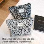STARDW Aesthetic Floral Makeup Bag Cute Small Cosmetic Bags for Women Girls, Travel Toiletry Bag Large Capacity Zipper Makeup Pouch, Purse Organizer Pouches (White Flowers)