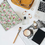 Magnolia Flowers Cosmetic Bag Mini Portable Travel Toiletry Bag Organizer Makeup Brushes Aesthetic Accessories Waterproof Storage Bag for Women