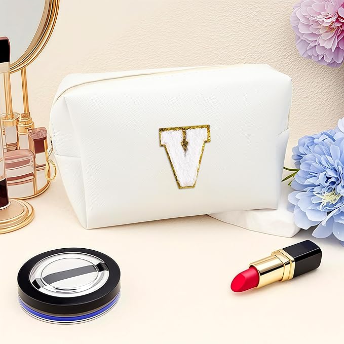 Gifts for Girls Initial Makeup Bag Personalized Cosmetic Bag with Zipper Cute Travel Toiletry Bags Waterproof PU Preppy Makeup Pouch Birthday Gift for Teen Girls Women(White V)